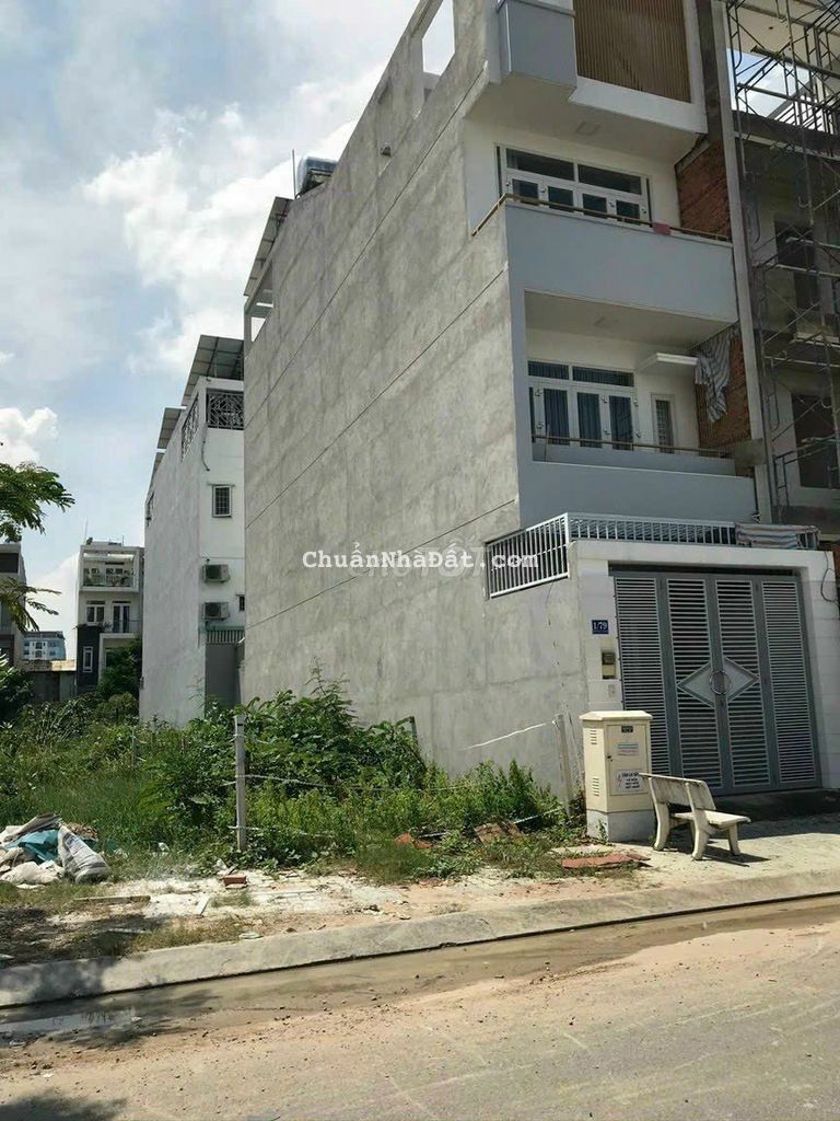 Hàng Hiếm!! Lô Đất 5mx16m Xd Cao Tầng Trục 30m - Sát Đại Học Văn Lang Hàng Hiếm!! Lô Đất 5mx16m Xd Cao Tầng Trục 30m - Sát Đại Học Văn Lang