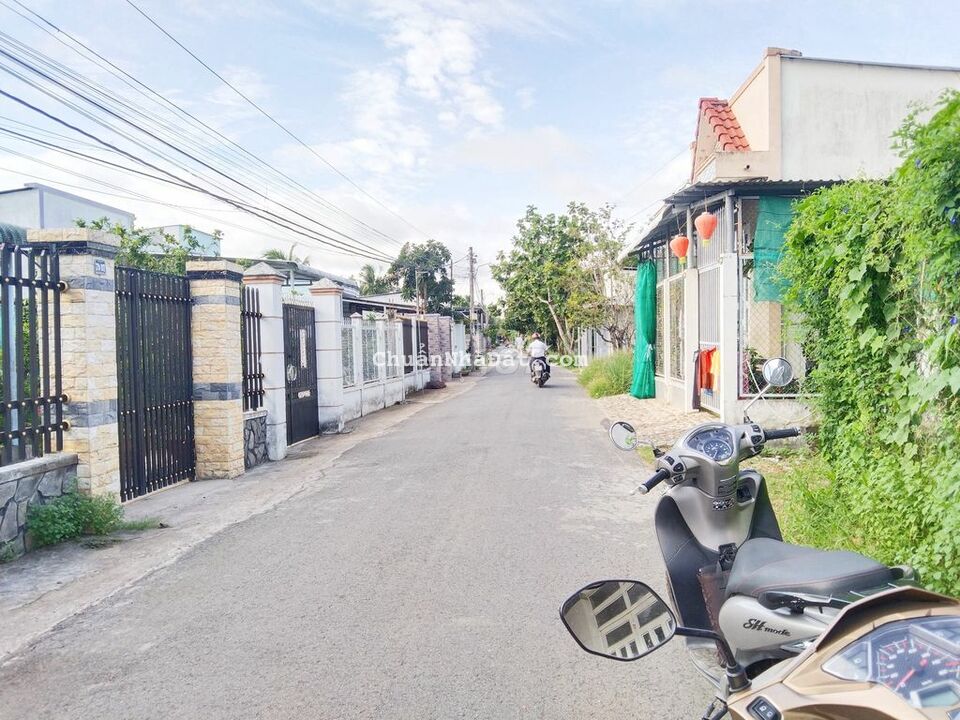 Đất 5x29 thổ cư mặt tiền Đinh Công Chánh chợ Phó Thọ Long Tuyền