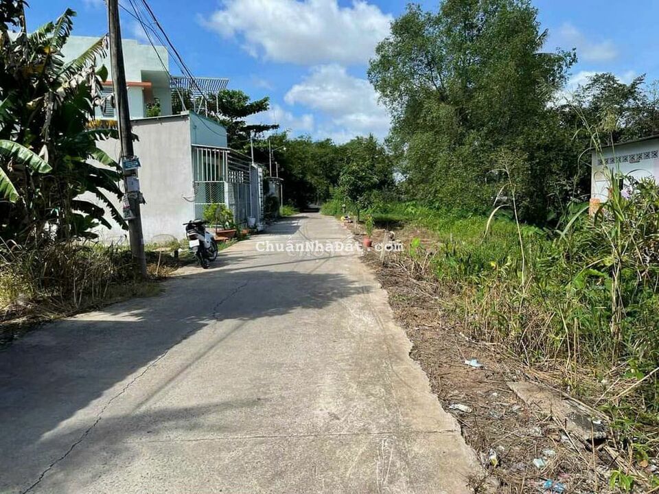 Bán Nền thổ cư gần TT Bình Thủy giá quá chời ngộp. Lộ 4m. Chốt nhanh Bán Nền thổ cư gần TT Bình Thủy giá quá chời ngộp. Lộ 4m. Chốt nhanh