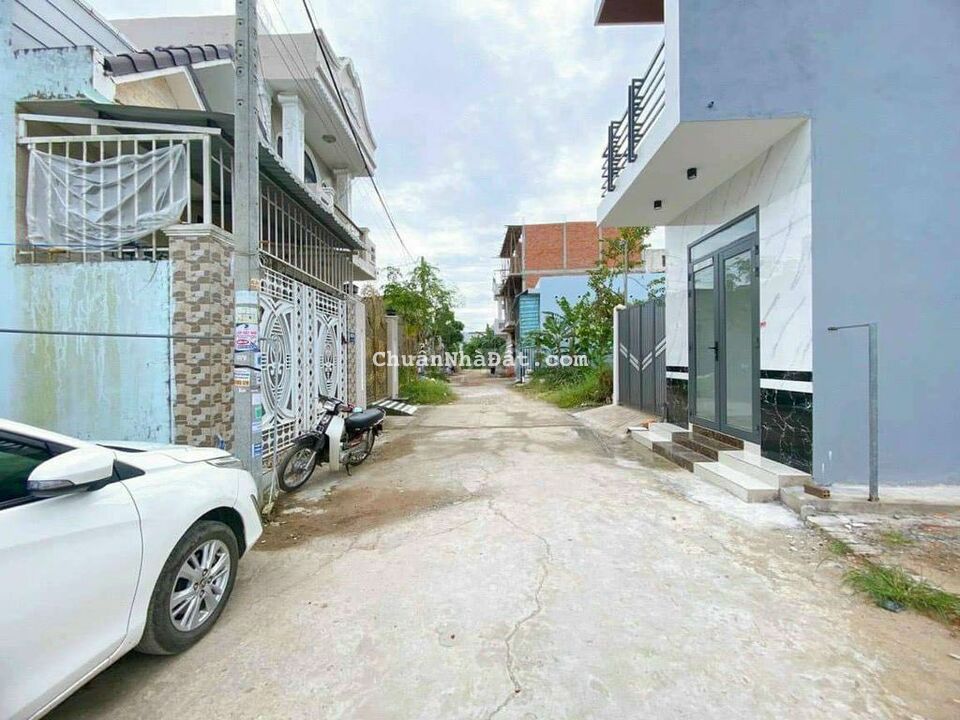 Bán đất lộ xe hơi Bán đất lộ xe hơi