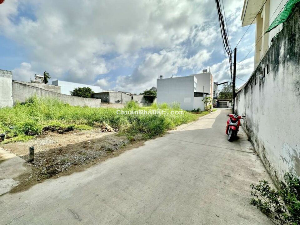 CẶP NỀN HẼM 48 CÁCH VÕ VĂN KIỆT 150M CẶP NỀN HẼM 48 CÁCH VÕ VĂN KIỆT 150M