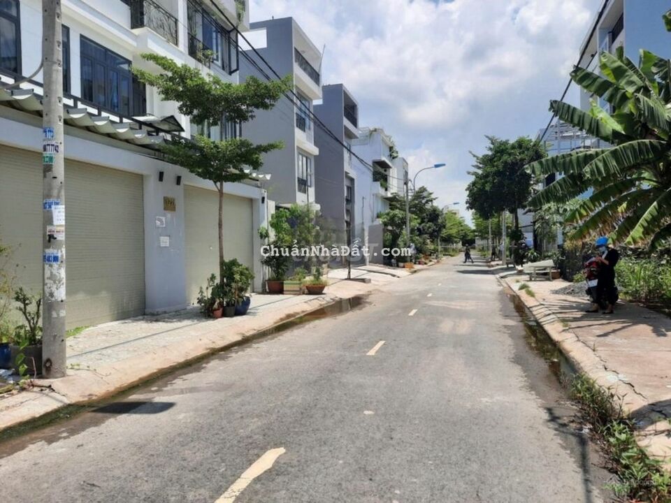 .Cắt lỗ 400 triệu bán nhanh nền đất 52m2 liền kề Aeon Mall Bình Tân.