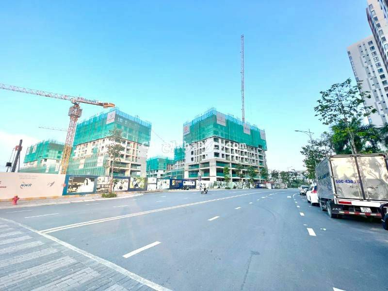 Góc 2MT Hồ Học Lãm - Võ Văn Kiệt 5,5x12,47, vị trí đắc địa giá rẽ 5tỷ8