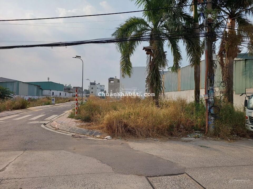 Bán nhanh lô đất, 70,9m2, giá 4tỷ750triệu, đường 25m ngay ngã 4 T.Lân Bán nhanh lô đất, 70,9m2, giá 4tỷ750triệu, đường 25m ngay ngã 4 T.Lân