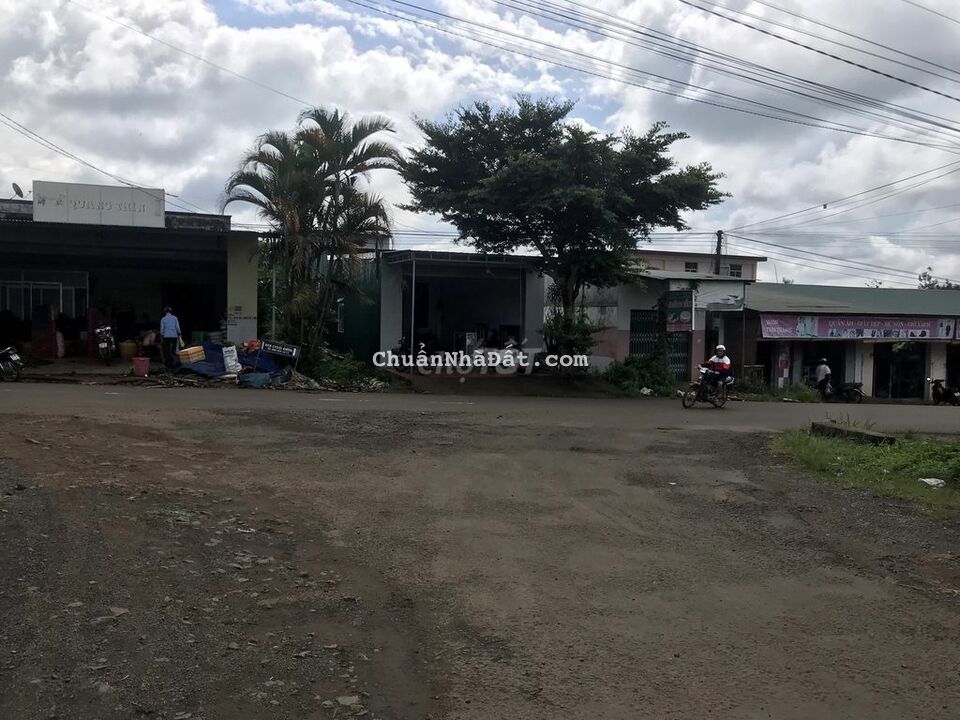 Lô gốc 2 mặt tiền,1125m2 sẵn thổ .trung tâm Lộc Đức, Bảo Lâm Bào Lộc . Lô gốc 2 mặt tiền,1125m2 sẵn thổ .trung tâm Lộc Đức, Bảo Lâm Bào Lộc .