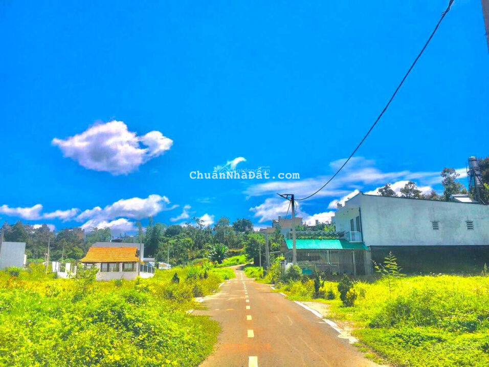 Cần bán gấp đất 2 MT gần Trung tâm TP Bảo Lộc, Lâm Đồng