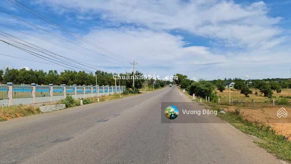 Cần bán 2382m2 có 190m2 thổ cư mặt tiền đường 716 Hòa Thắng view biển giá đầu tư - LH 034.430.6879 Cần bán 2382m2 có 190m2 thổ cư mặt tiền đường 716 Hòa Thắng view biển giá đầu tư - LH 034.430.6879