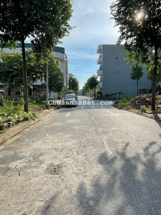 Cần bán lô đất áp góc làn 2 Trần Đăng Tuyển, Phương Vỹ, TP BN. Giá chỉ hơn 3 tỷ Cần bán lô đất áp góc làn 2 Trần Đăng Tuyển, Phương Vỹ, TP BN. Giá chỉ hơn 3 tỷ