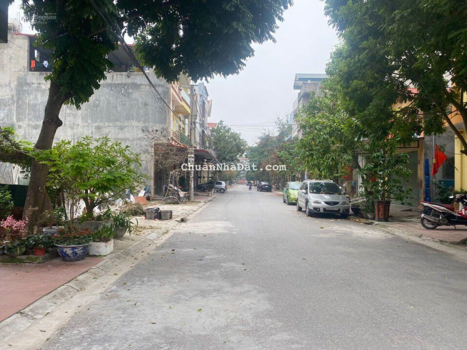 Cần bán lô đất tặng kho dựng sẵn làn 2 Đấu Mã, Thị Cầu, tp BN. Giá chỉ hơn 4 tỷ tỷ