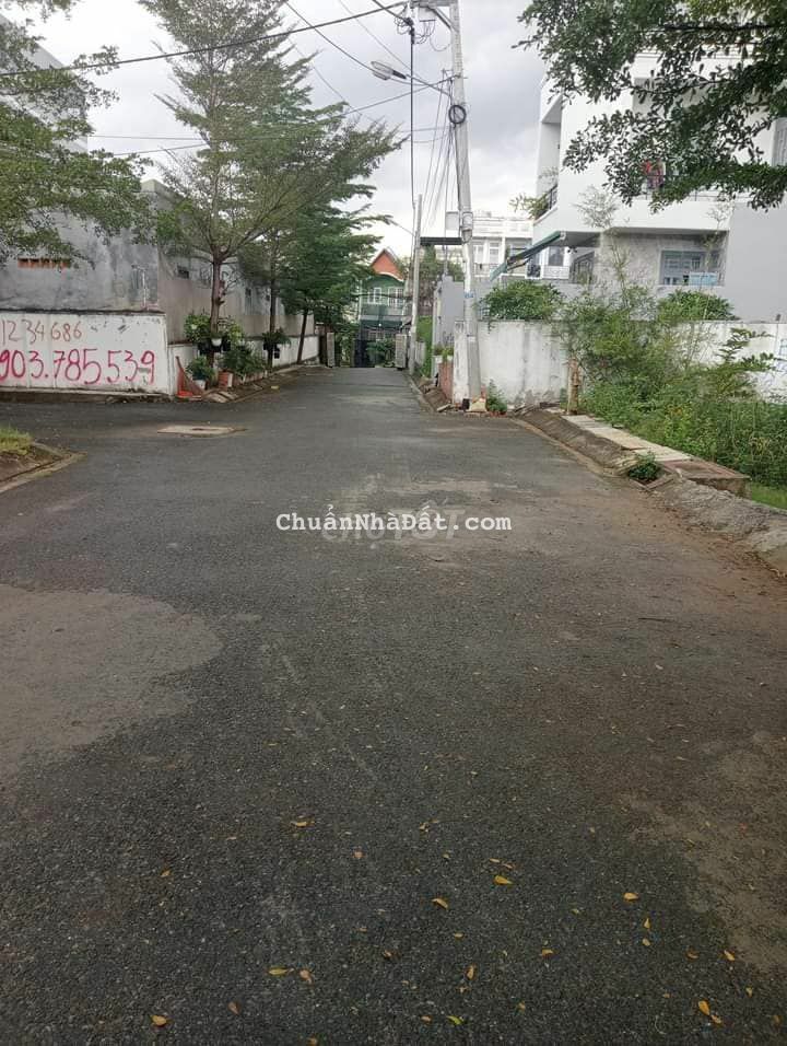 Bán gấp lô đất hai mặt tiền ngay VSIP 2 Bán gấp lô đất hai mặt tiền ngay VSIP 2