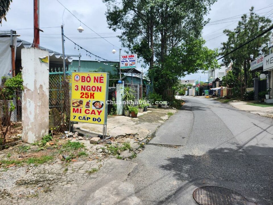 Thổ cư 60m2 , đường 4m thông ra DT 747 , dân ở đông rồi Thổ cư 60m2 , đường 4m thông ra DT 747 , dân ở đông rồi