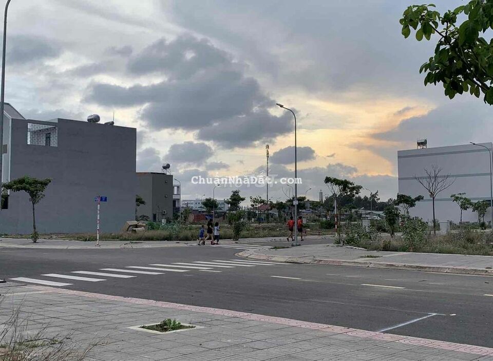 Trả nợ ngân hàng đất Full thổ cư vị trí đẹp Phú Giáo Trả nợ ngân hàng đất Full thổ cư vị trí đẹp Phú Giáo