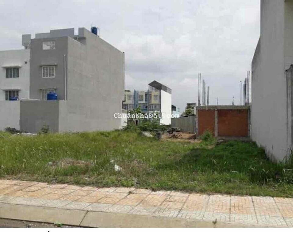 Bán gấp lô đất 85m2 khu vực gần Tân Uyên