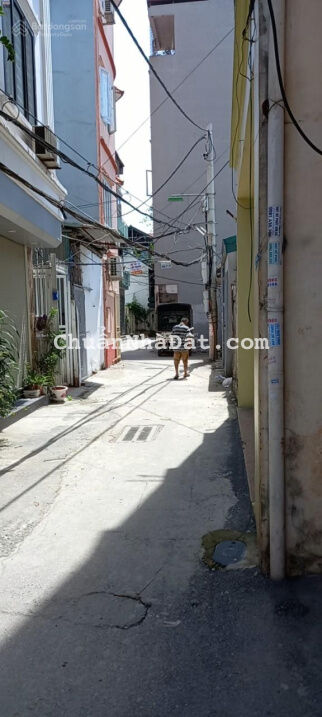 Bán đất Phú Diễn 41m2, đất, ngõ rộng, 1 nhà ra phố lớn, giá chào 4 tỷ Bán đất Phú Diễn 41m2, đất, ngõ rộng, 1 nhà ra phố lớn, giá chào 4 tỷ