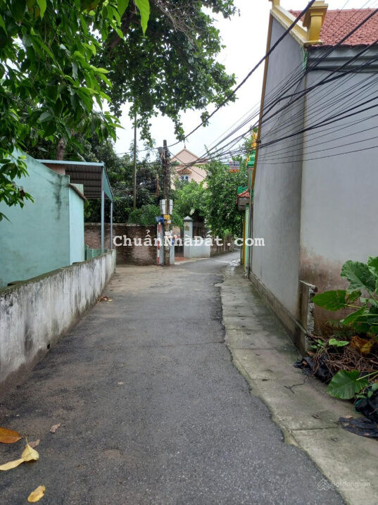 Bán đất Phú Diễn 41m2, đất, ngõ rộng, 1 nhà ra phố lớn, giá chào 4 tỷ Bán đất Phú Diễn 41m2, đất, ngõ rộng, 1 nhà ra phố lớn, giá chào 4 tỷ