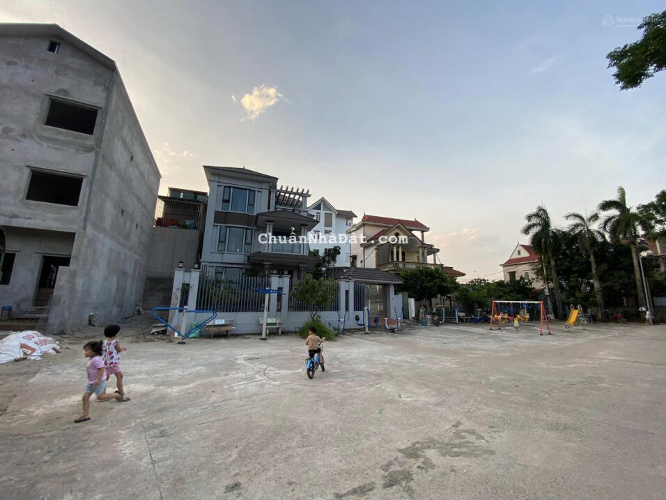 Bán đất Liên Mạc 48m2, ngõ rộng, gần phố, bãi ô tô gần, giá chào 1.86 tỷ Bán đất Liên Mạc 48m2, ngõ rộng, gần phố, bãi ô tô gần, giá chào 1.86 tỷ