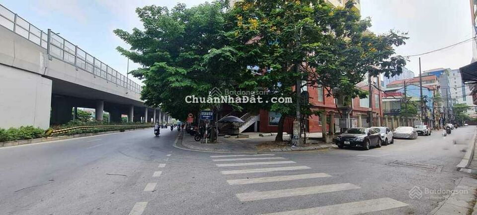 Bán đất Tăng Thiết Giáp, Phạm Văn Đồng, ô tô tránh, 56m2, 8,3 tỷ Bán đất Tăng Thiết Giáp, Phạm Văn Đồng, ô tô tránh, 56m2, 8,3 tỷ