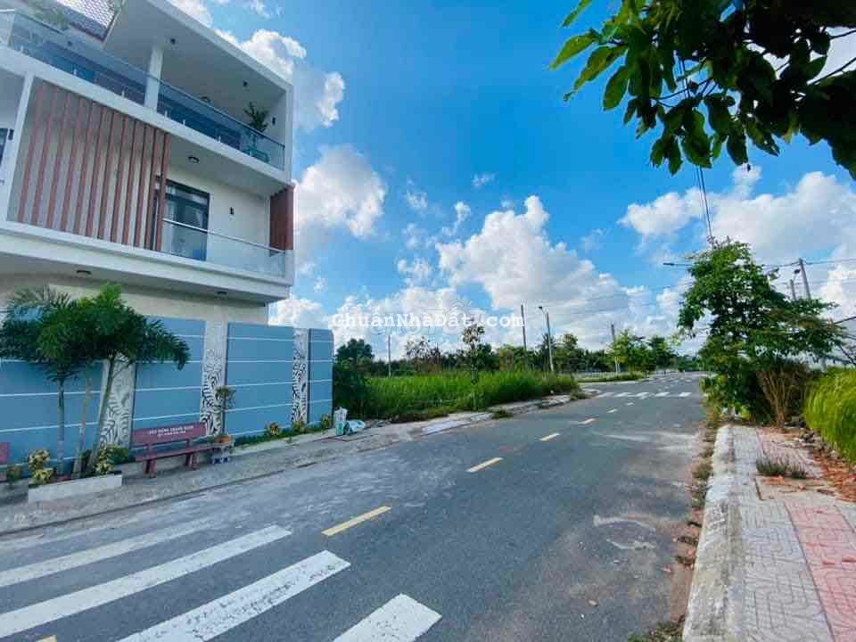 Hàng Ngộp Tân Uyên 600triệu 100m2 thổ cư ngay VSIP2 Mở Rộng