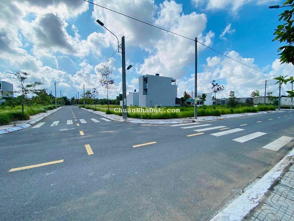 Hàng Ngộp Tân Uyên 600triệu 100m2 thổ cư ngay VSIP2 Mở Rộng