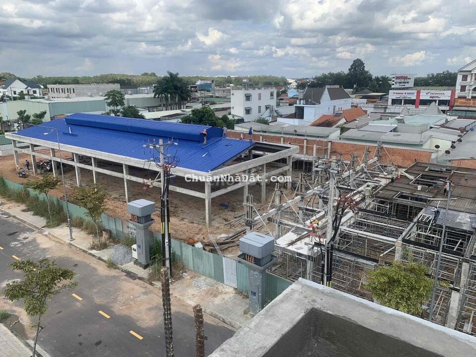 Đất mặt tiền đường lộ cần bán, hợp kinh doanh