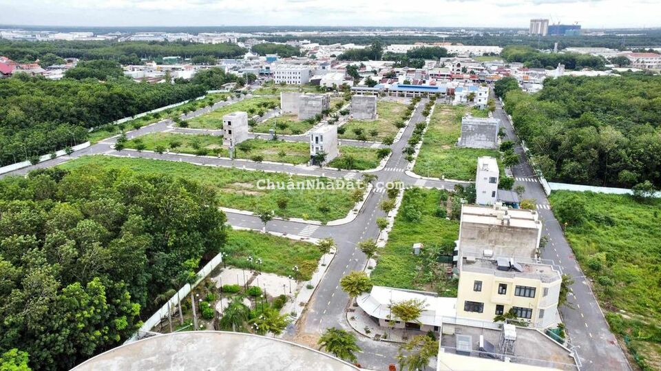 Đất mt đường lô siêu phẩm gần chợ nhật huy cần bán