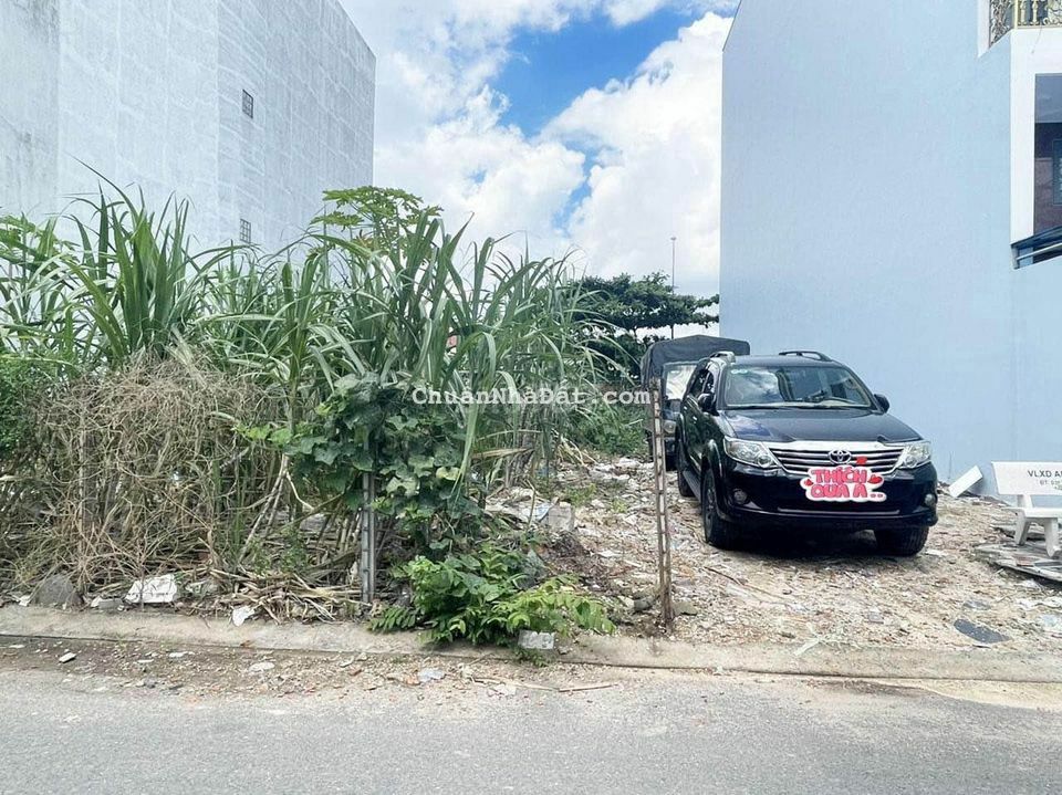 Ngộp lắm rồi, bán cắt lỗ lô đất sau lưng chợ Chánh Lưu