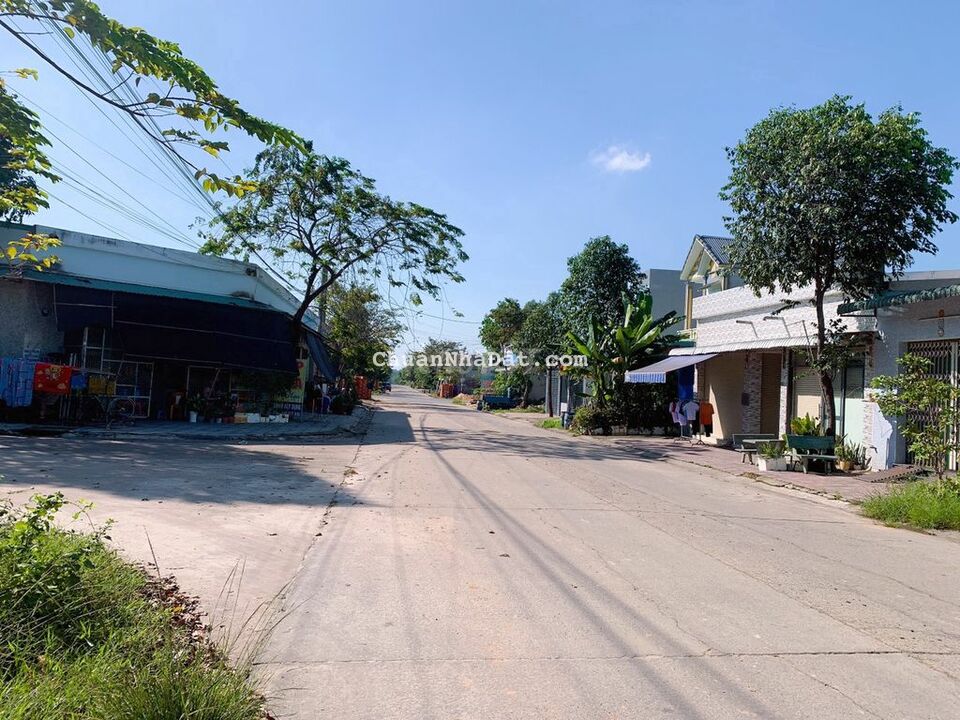 ban gấp lô đât 5x30 sổ hồng riêng thổ cư hết đất