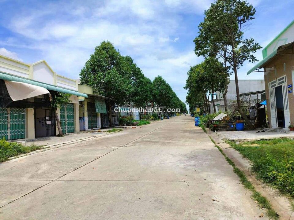 Bán nhanh 150m2 đất, Sổ sẵn, gần chợ Mỹ Phước 3, Bến Cát, Bình Dương