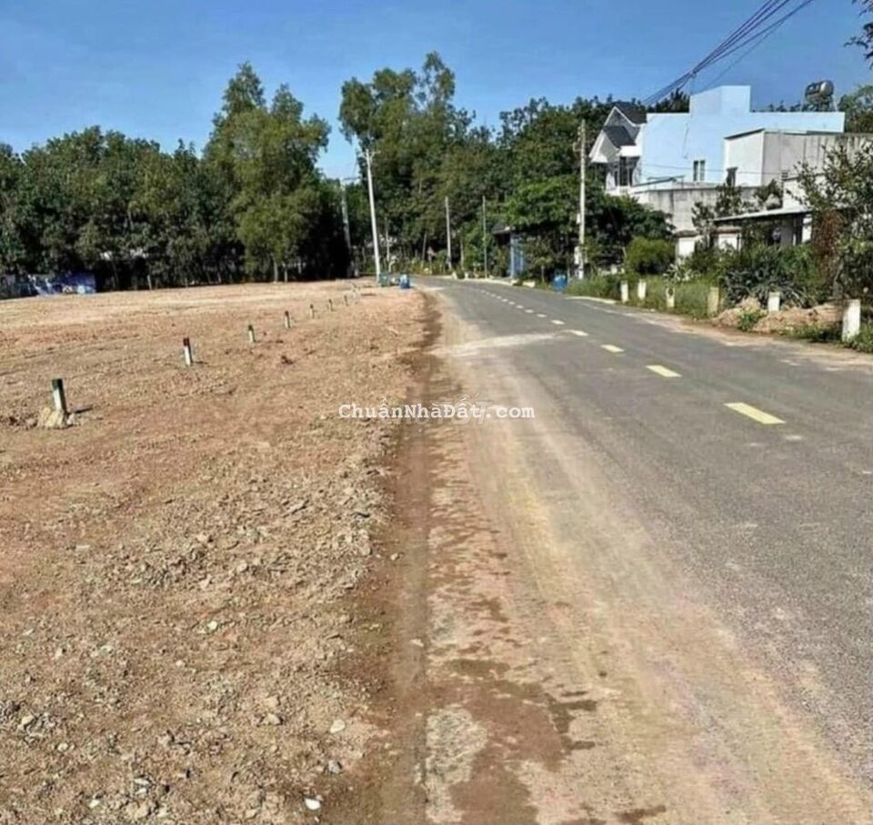 Cắt lỗ bán rẻ lô đất 200m2 ngay KCN Vsip2 Bình Dương chỉ 600 triệu