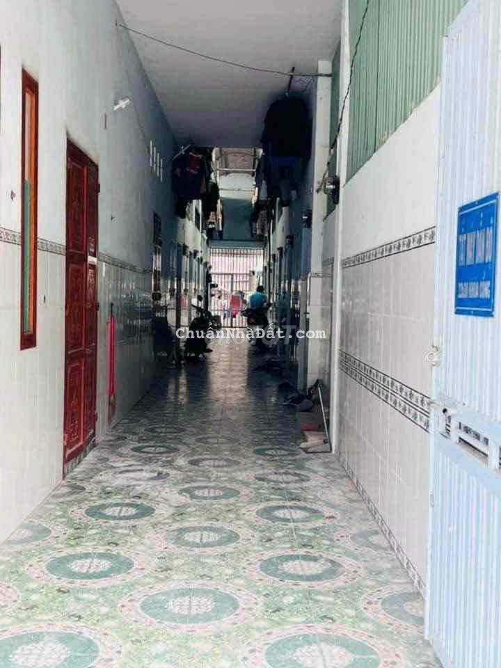 sát bên hông bệnh viện mĩ Phước giá thỡ ôxy dân đông