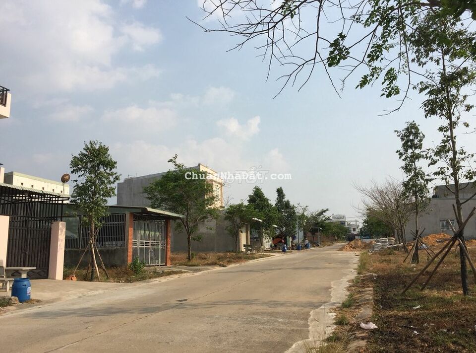 300m2 full thổ cư giá 1.250 triệu / sổ hồng, đường XH5a Bến Cát 300m2 full thổ cư giá 1.250 triệu / sổ hồng, đường XH5a Bến Cát