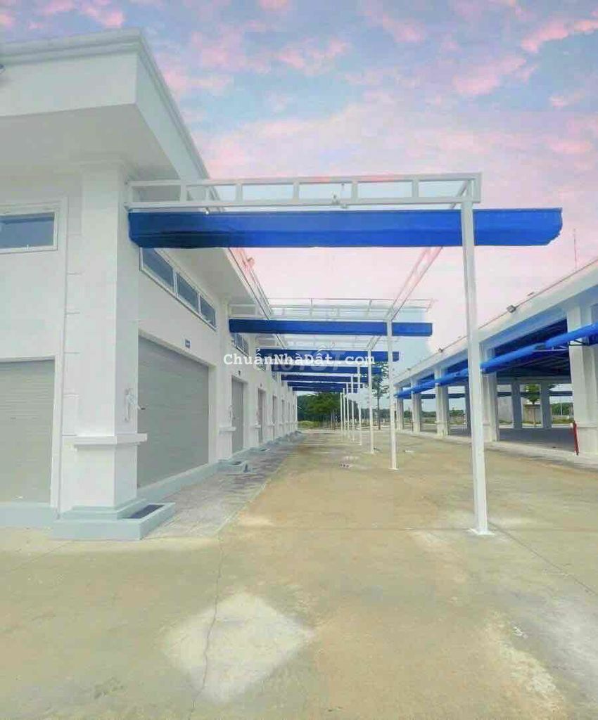 Cần bán nhà gác lửng ngay chợ hoà lợi