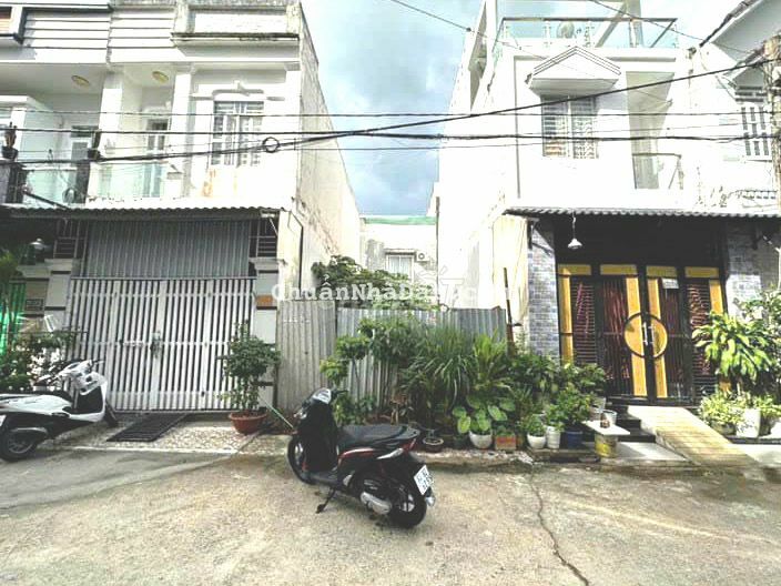 Hàng hiếm 5x15 đối diện chợ Chánh Lưu giá công nhân 530tr