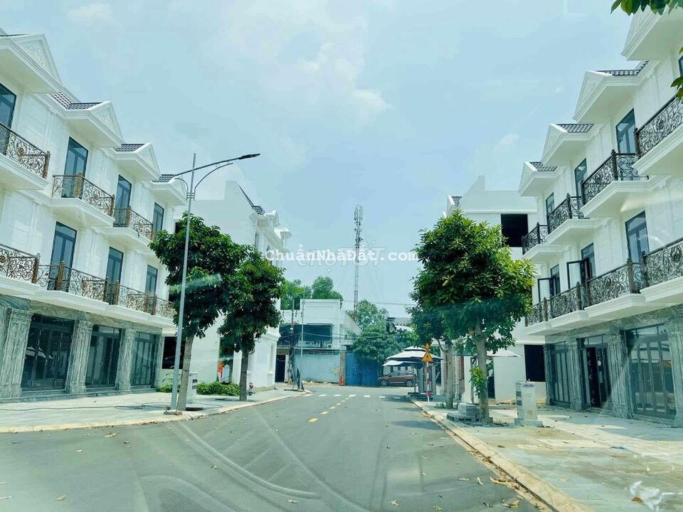 Bán Gấp Giá Ngộp 480tr Nhà Ở Xã Hội ở Khu CNVSip 2 Bình Dương Bán Gấp Giá Ngộp 480tr Nhà Ở Xã Hội ở Khu CNVSip 2 Bình Dương