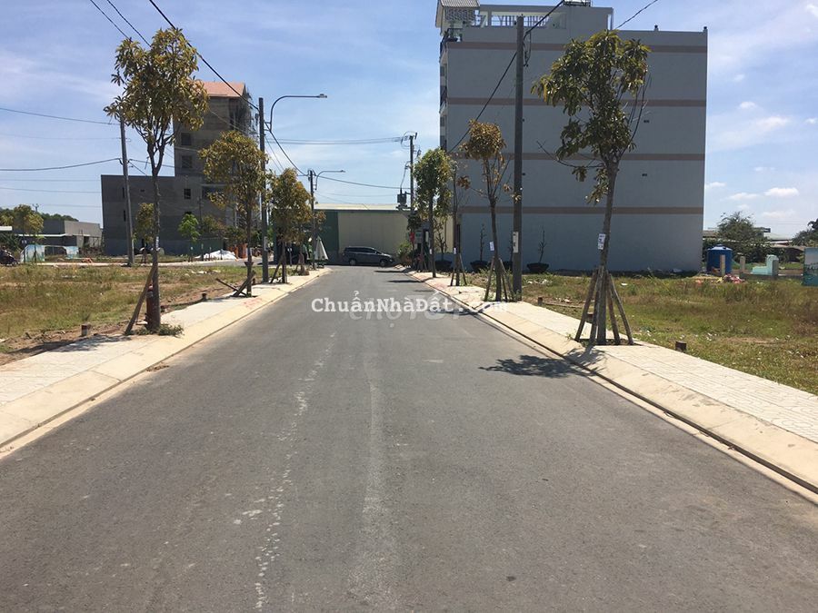 Bán gấp 1 lô *** nằm gần KCN mỹ phước 1, SHR