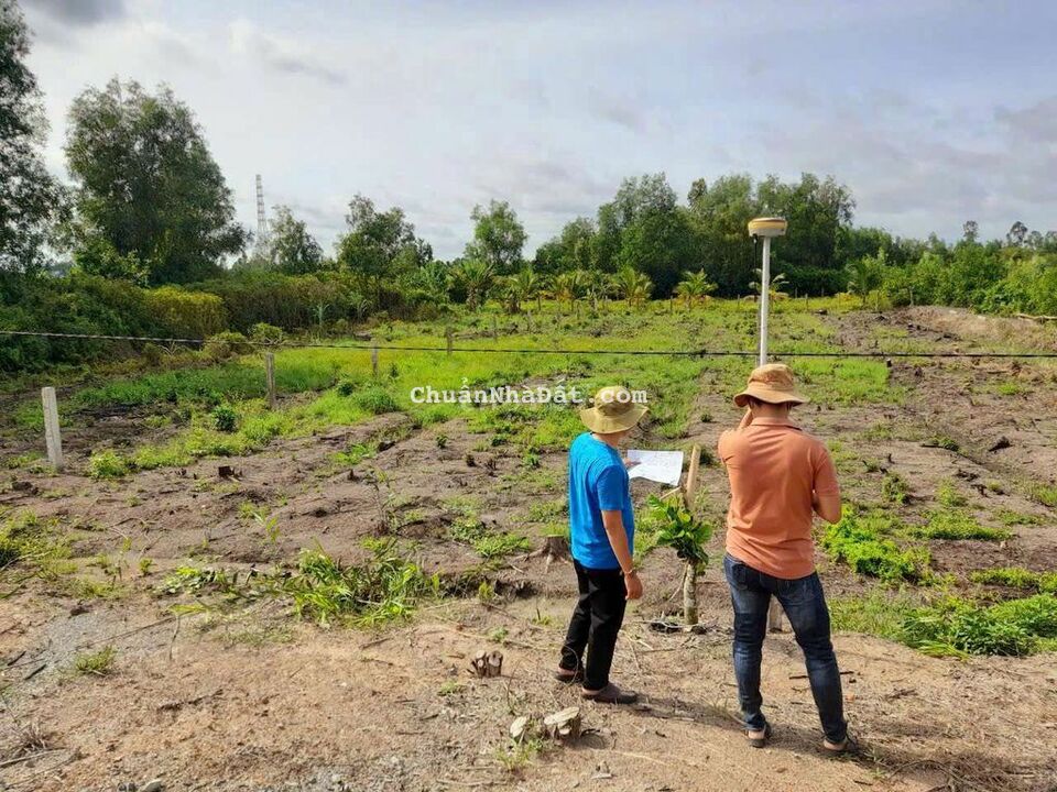 1000m2 đất vườn chuyển thổ, view kênh bến lức 1.4 tỷ
