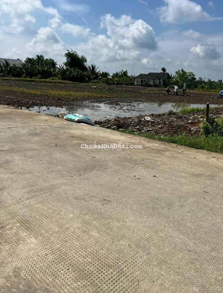 Xả hai nền thổ, xe hơi, 5.5x28m, chỉ 750tr Xả hai nền thổ, xe hơi, 5.5x28m, chỉ 750tr