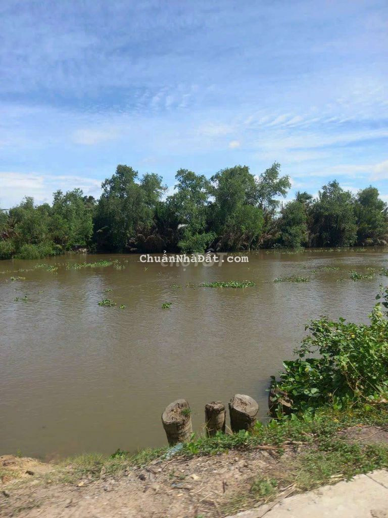 222m2 đất thổ, view kênh cực đẹp kdc thạnh đức, 700tr