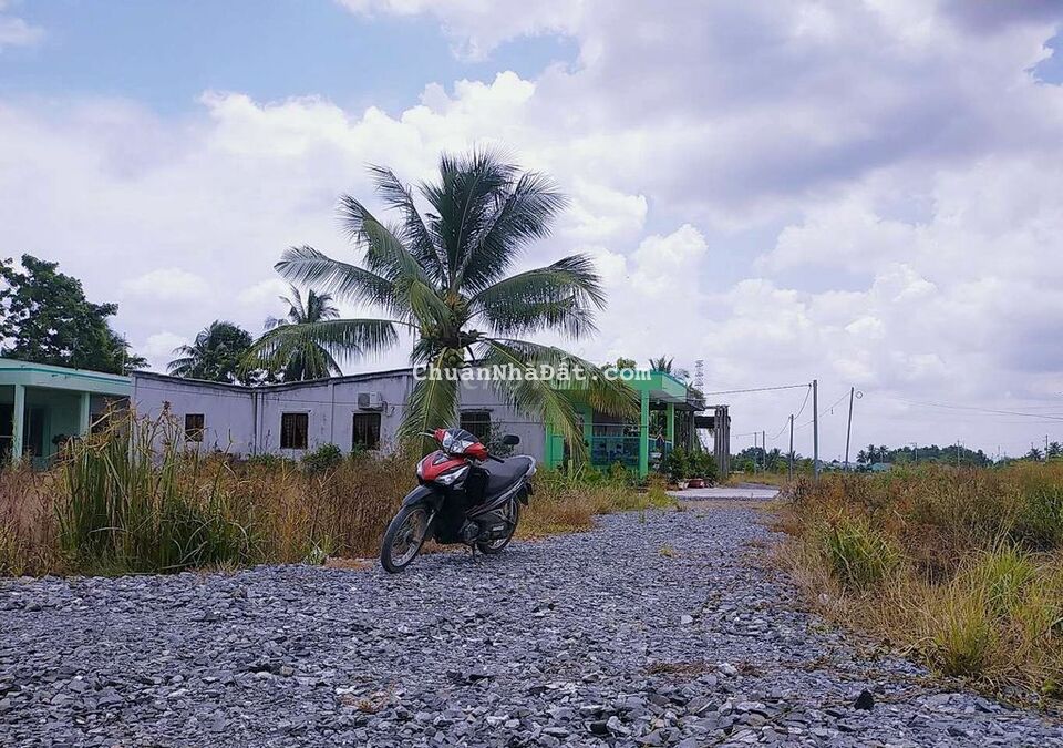 Đất vườn, mặt kênh, 460m2 (20x26m) chỉ 790tr Đất vườn, mặt kênh, 460m2 (20x26m) chỉ 790tr