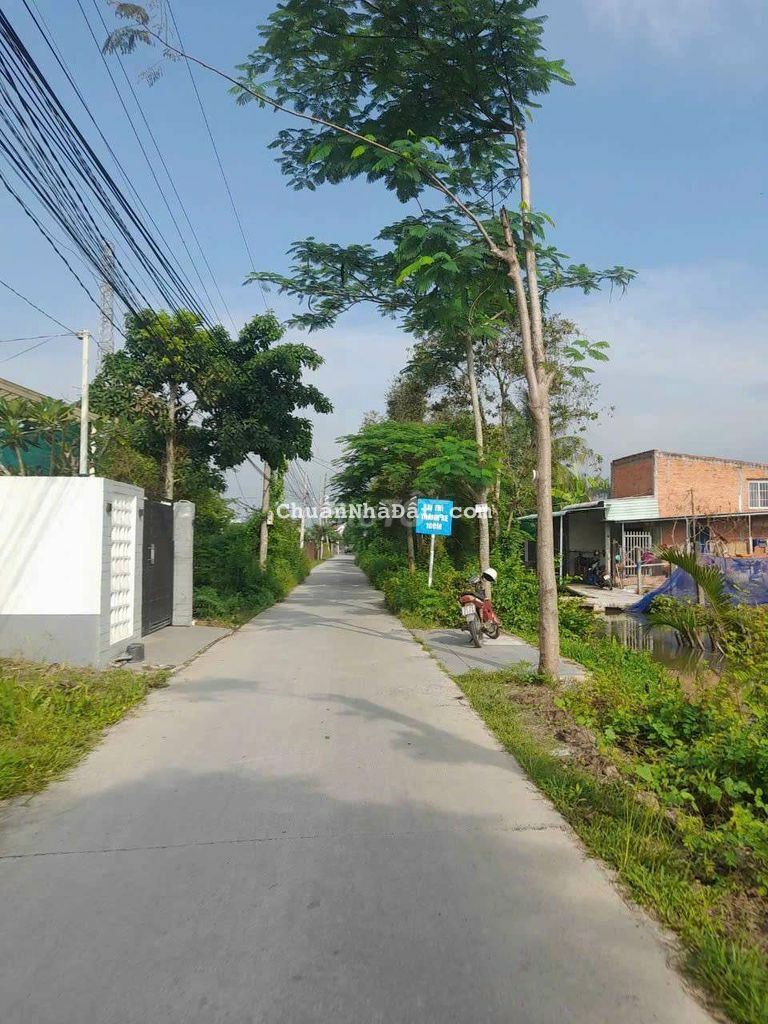 Lô góc 680m2 đất vườn cực đẹp, kcn Nhựt Chánh 850tr