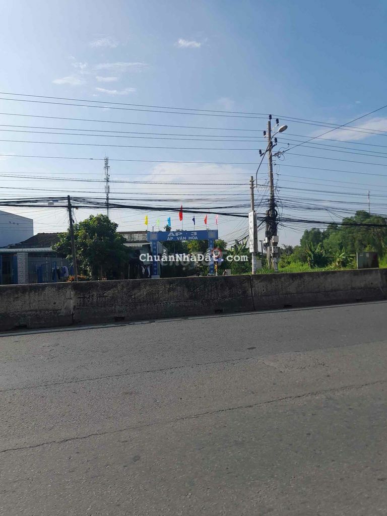 Nhánh QL1A, đoạn gần cầu bến lức, đất nông nghiệp cho chuyển thổ