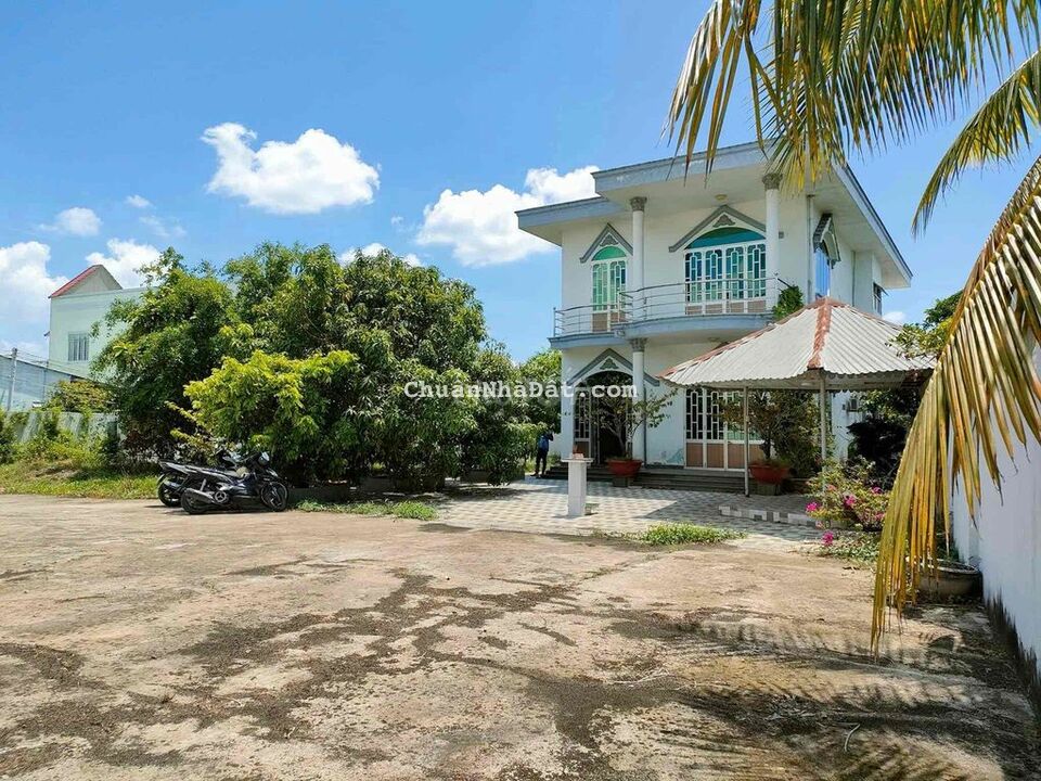 Bán 1040m² nhà và đất giá rẻ Phú Tân, TP Bến Tre