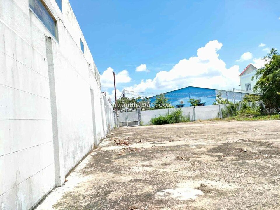 Bán 1040m² nhà và đất giá rẻ Phú Tân, TP Bến Tre