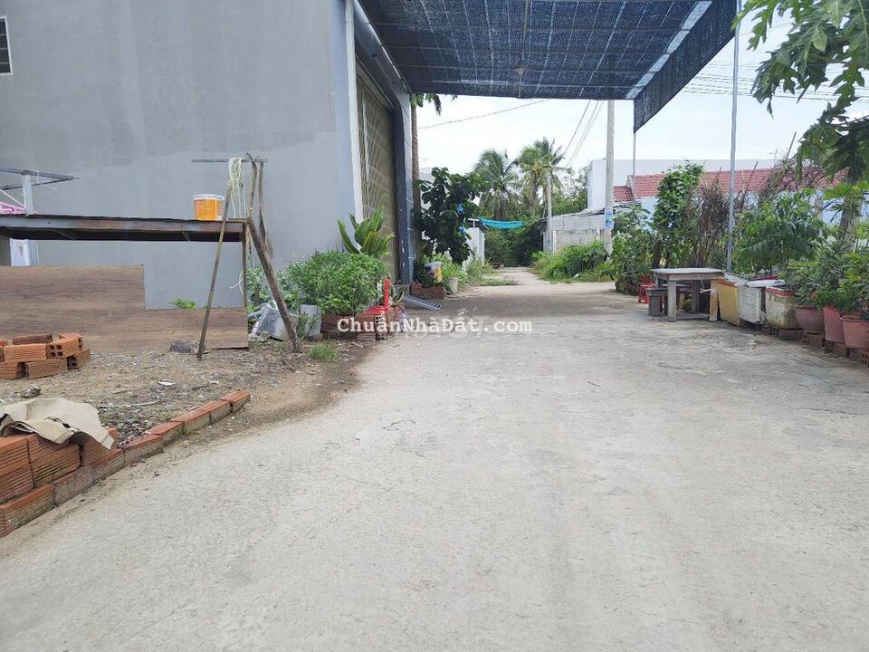 Đất xã Phú Hưng