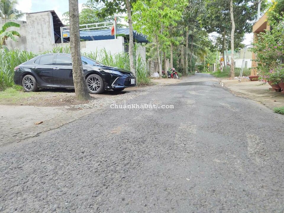 Đất xã Phú Nhuận