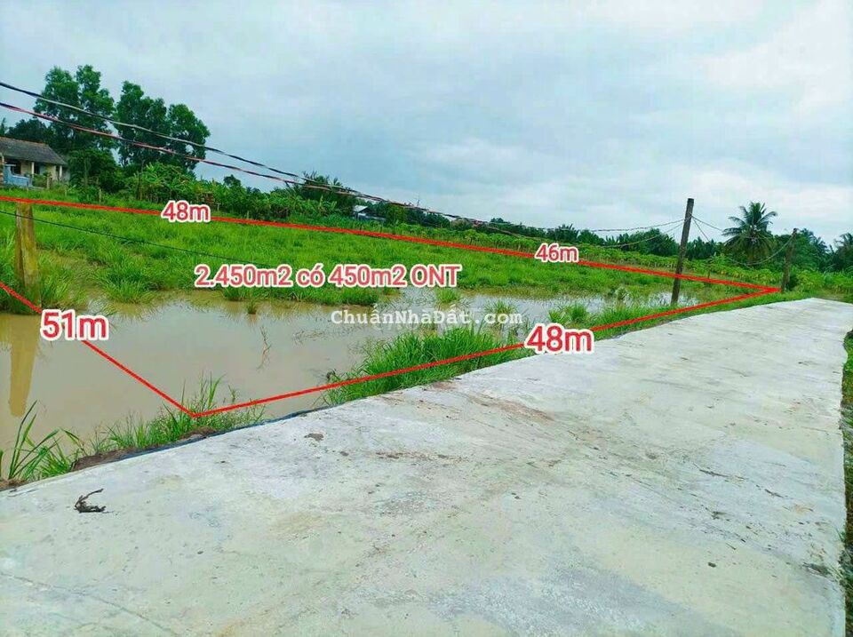 2.450m2 có 459m2 thổ cư đường bê tông 3m ôtô tới đât