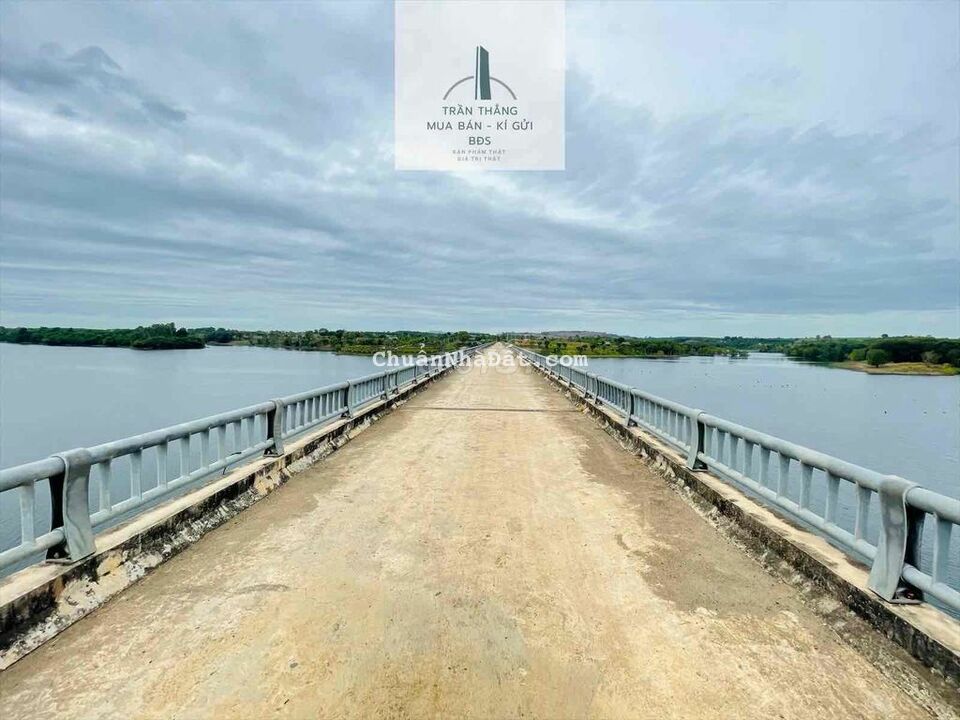 View Hồ Suối Rao kế bên Villa Bằng Lăng Tím