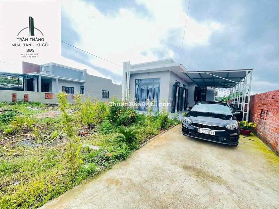 Bán Đất Xã Đá Bạc Tặng căn nhà mới xây.dân cư đông buôn bán sầm uất. Bán Đất Xã Đá Bạc Tặng căn nhà mới xây.dân cư đông buôn bán sầm uất.