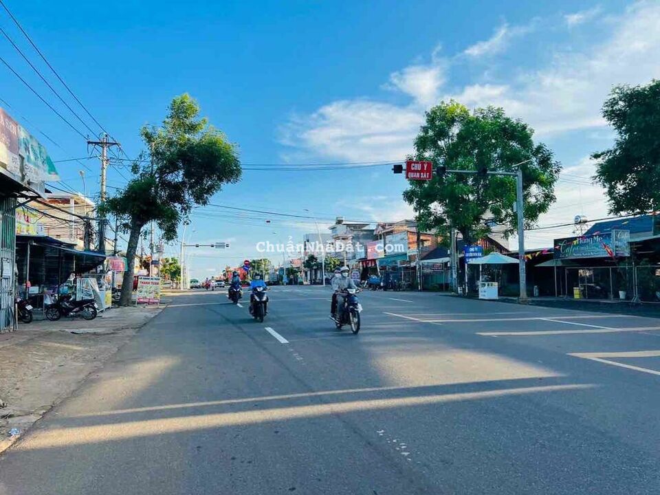 Cắt Lỗ 500Triệu Đất Thổ Cư Tại TTrấn Ngãi Giao.Gần QL 56.Cạnh View Đep Cắt Lỗ 500Triệu Đất Thổ Cư Tại TTrấn Ngãi Giao.Gần QL 56.Cạnh View Đep