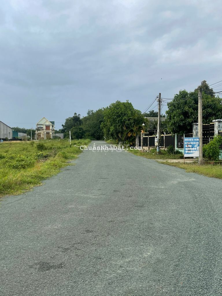 Siêu đẹp 5 Mét Ngang Đất MT Đường Khải Hoàn, P Hưng Long, lô sát góc